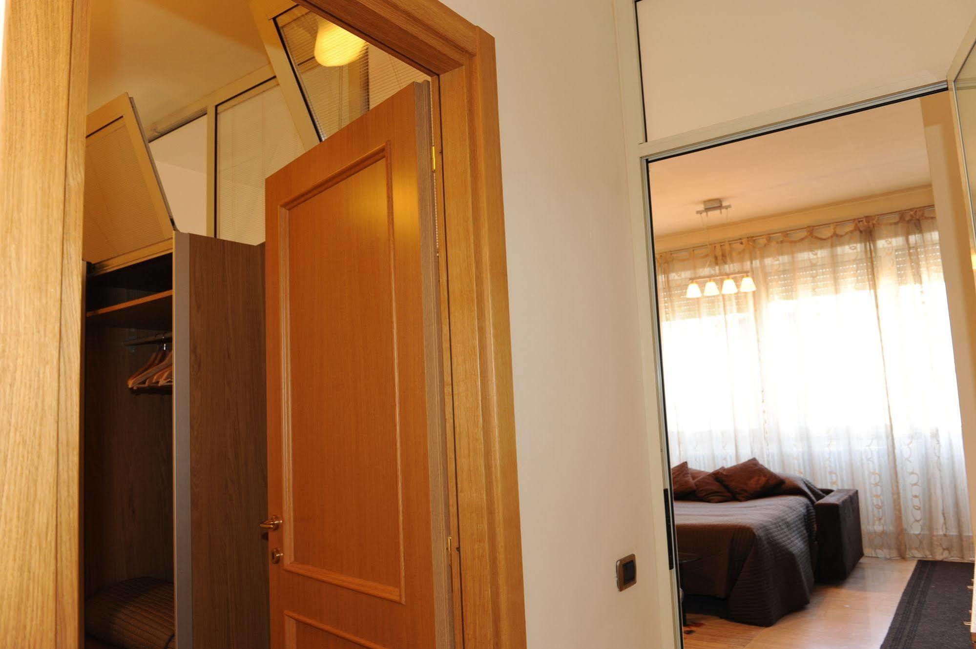 Lux Appartamenti Roma Ngoại thất bức ảnh