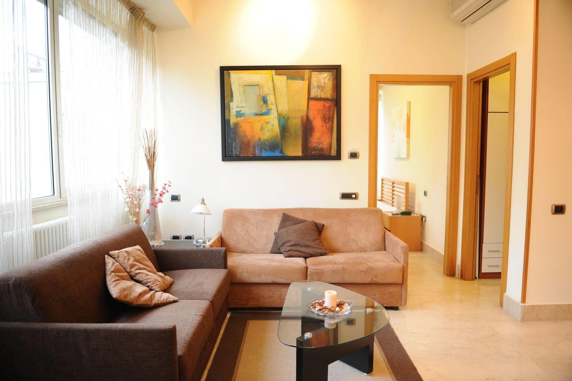 Lux Appartamenti Roma Ngoại thất bức ảnh